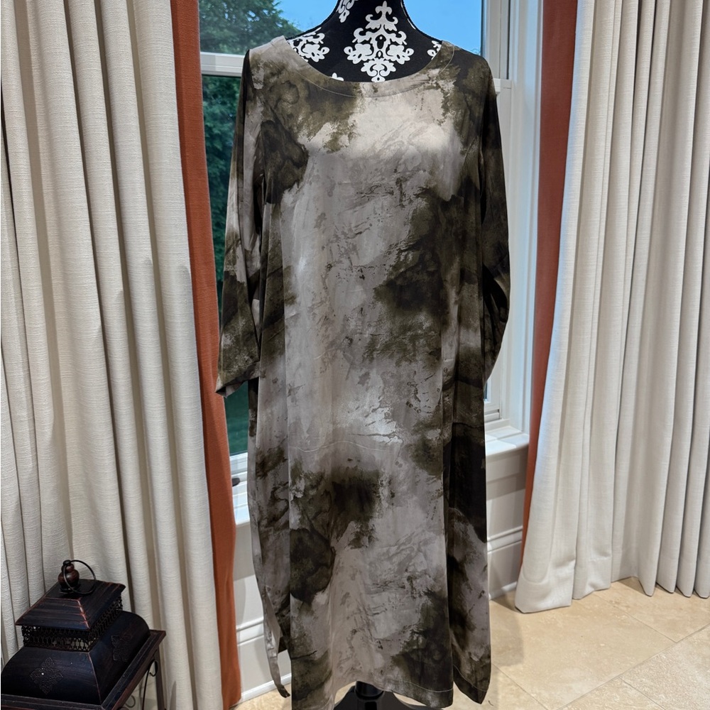 Elegant Tie-Dye Satin Midi Dress